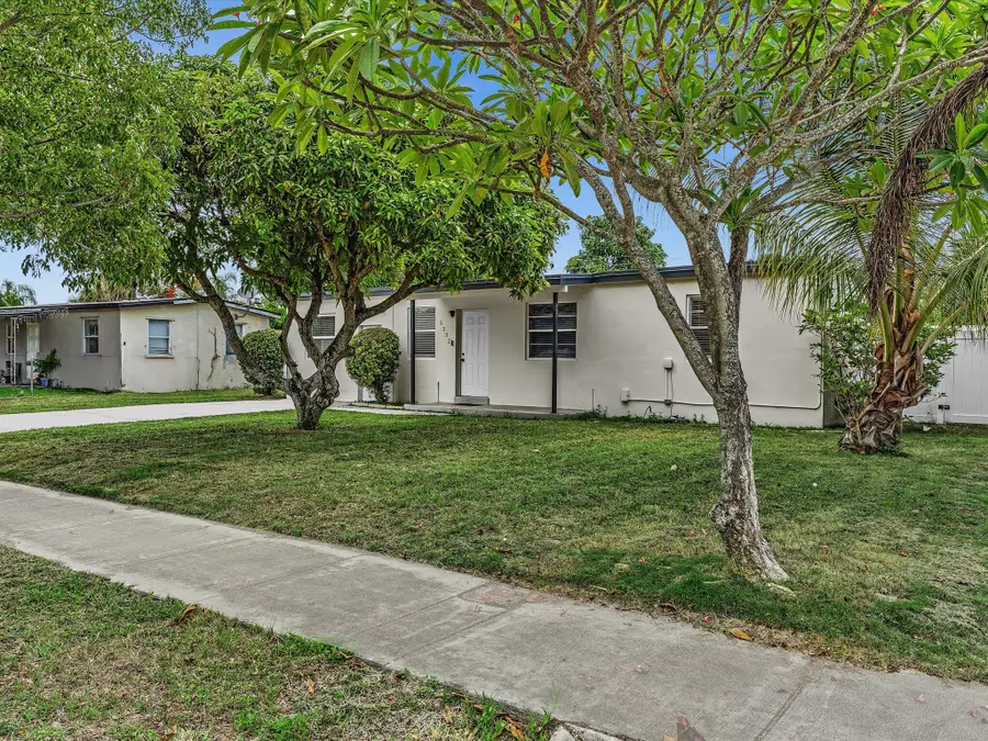 5232 NE 19th Avenue, Pompano Beach, FL 33064 - #3