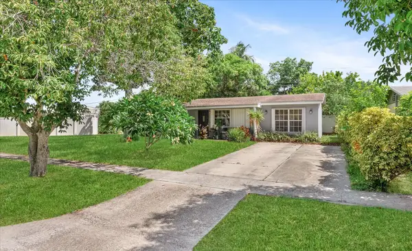 2106 Ware Drive, West Palm Beach, FL 33409