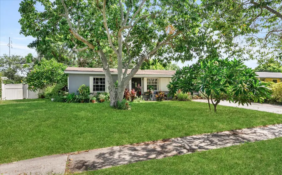 2106 Ware Drive, West Palm Beach, FL 33409 - #2