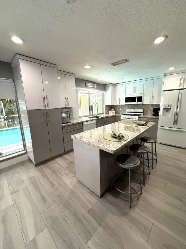 9340 NW 21st Manor, Sunrise, FL 33322