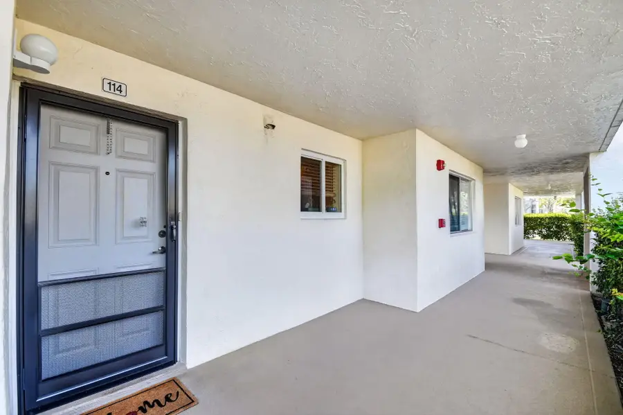3186 Via Poinciana #114, Lake Worth, FL 33467 - #2
