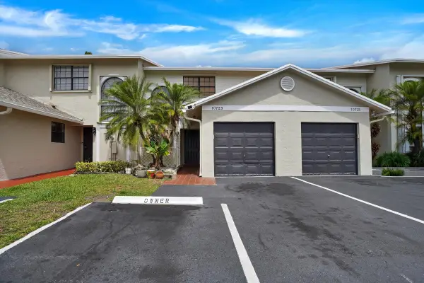 10723 NW 11th Street #10723, Pembroke Pines, FL 33026