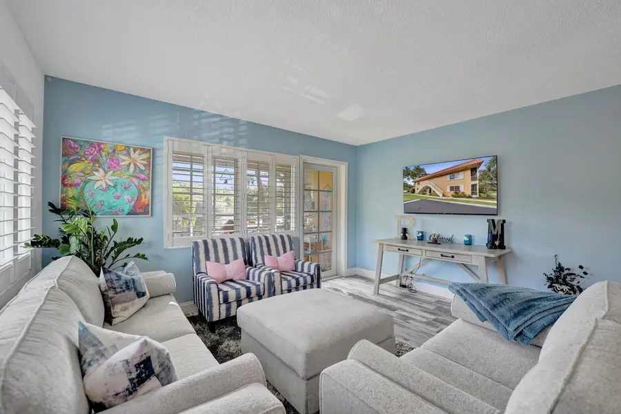 1930 NE 2nd Avenue #216L, Wilton Manors, FL 33305 - #3