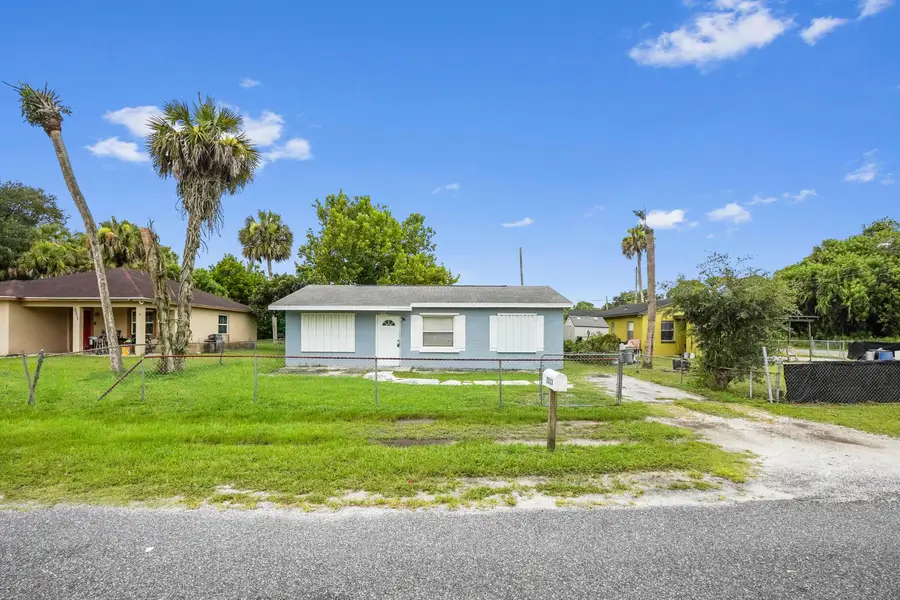 2313 N 44th Street, Fort Pierce, FL 34946 - #2