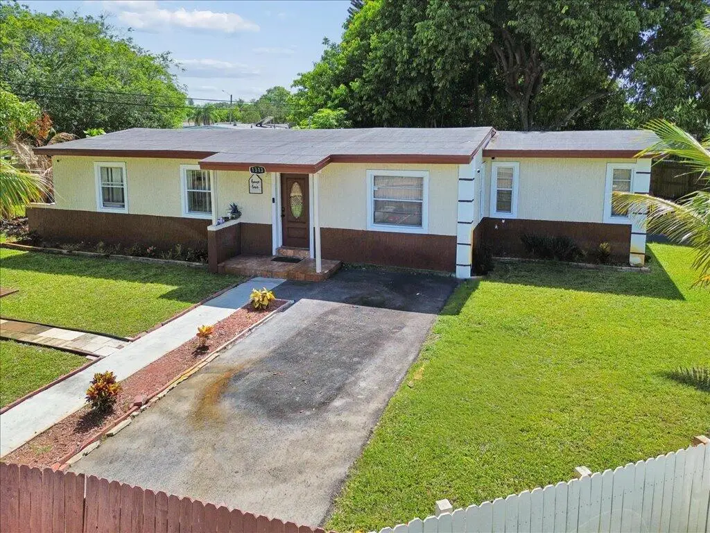 1313 NW 13th Court, Fort Lauderdale, FL 33311 - #1