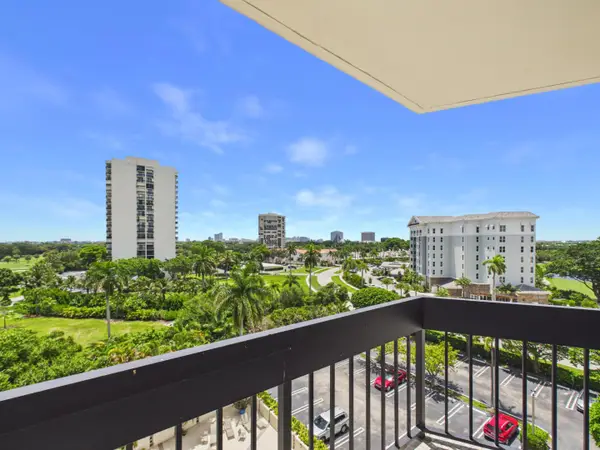 2400 Presidential Way #704, West Palm Beach, FL 33401