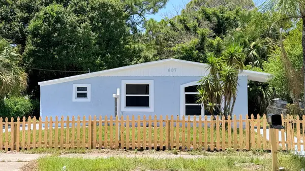 607 N 19th Street, Fort Pierce, FL 34950