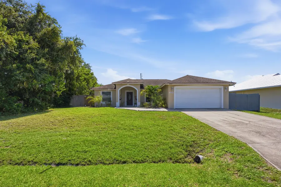 2674 SW Abelard Street, Port Saint Lucie, FL 34953 - #2