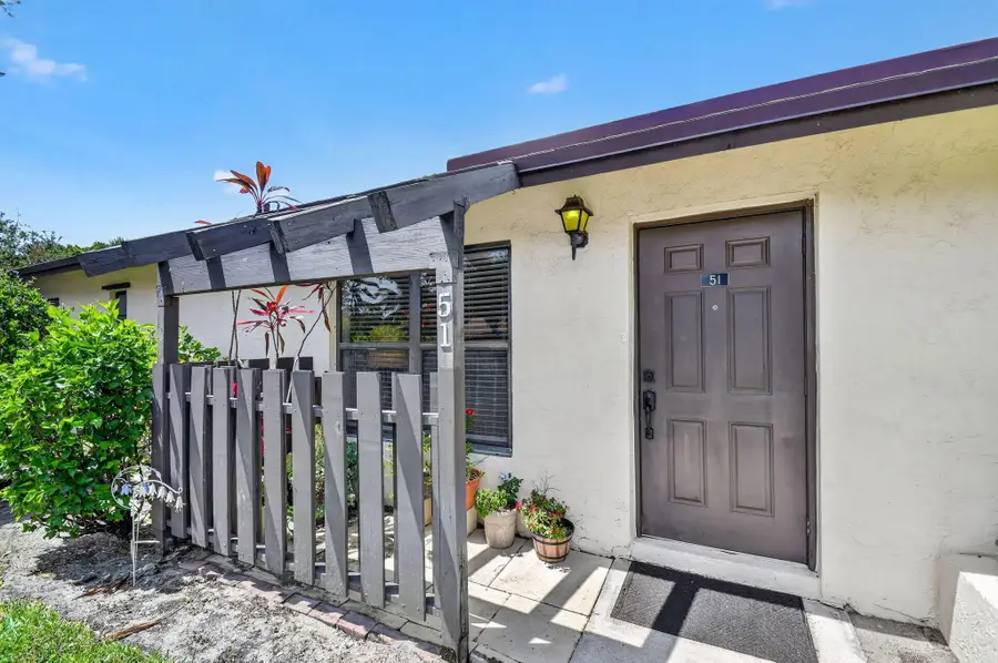 51 Via De Casas Norte, Boynton Beach, FL 33426 - #3