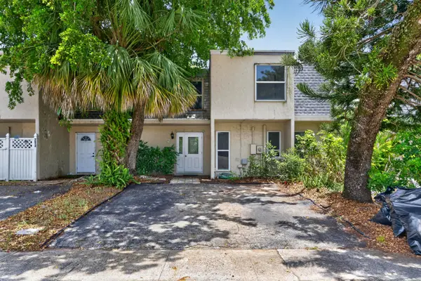 292 Sunshine Drive #292, Coconut Creek, FL 33066
