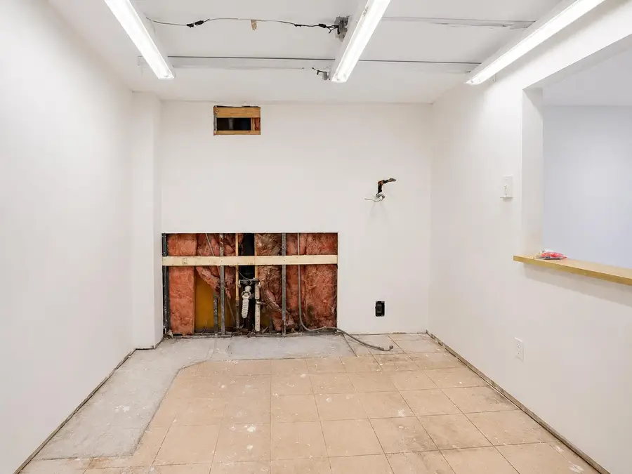 16950 W Dixie Highway #A226, North Miami Beach, FL 33160 - #2