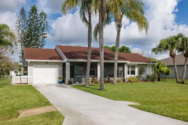 2502 SE University Terrace, Port St Lucie, FL 34952