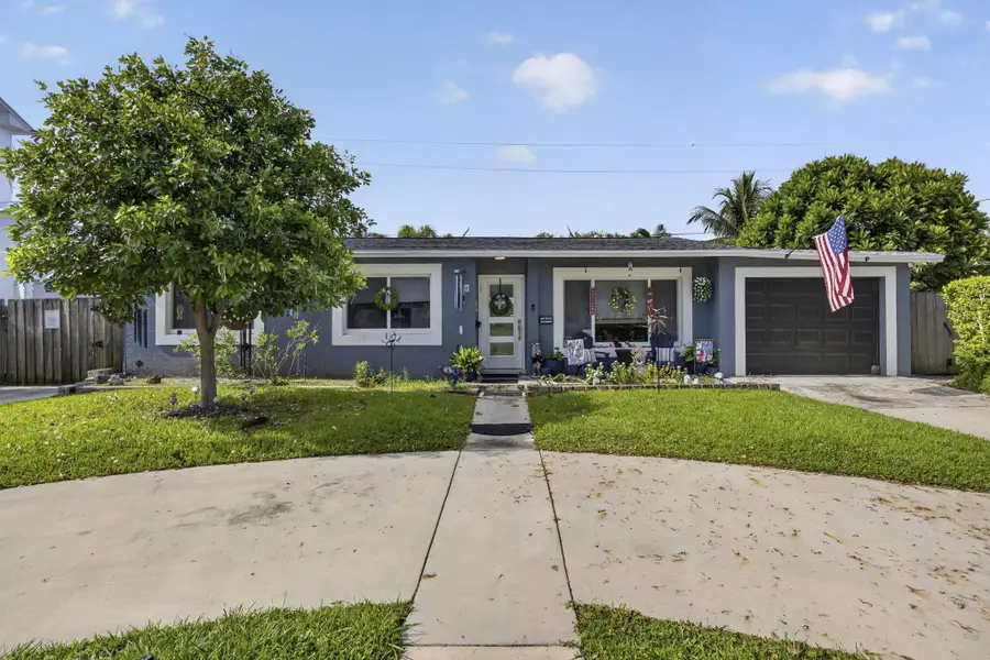 240 Gregory Road, West Palm Beach, FL 33405 - #2