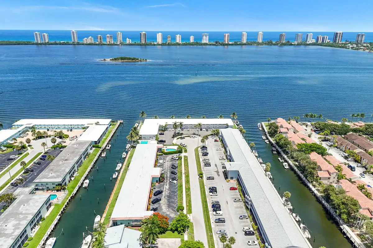 117 Lehane Terrace #211, North Palm Beach, FL 33408 - #1