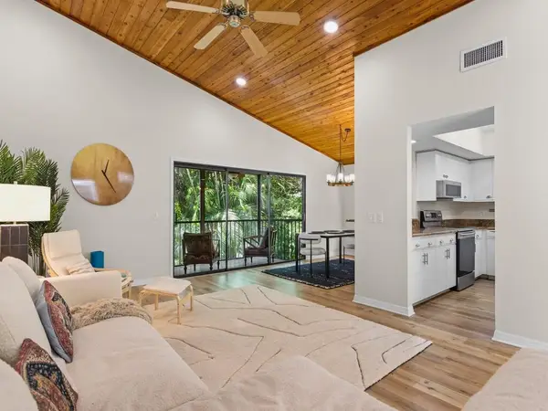 2125 Pine Creek Boulevard #205, Vero Beach, FL 32966