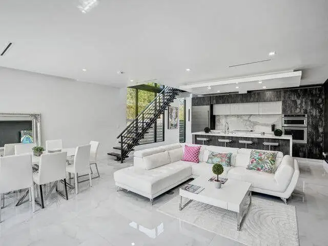 2514 NE 21st Street #A, Fort Lauderdale, FL 33305 - #3