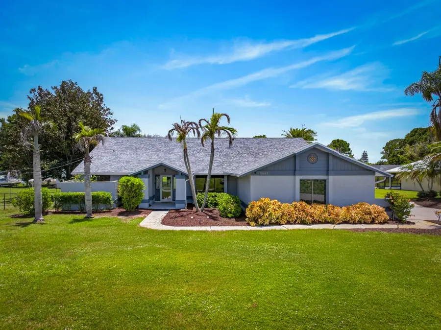 2092 SE Pyramid Road, Port Saint Lucie, FL 34952 - #2