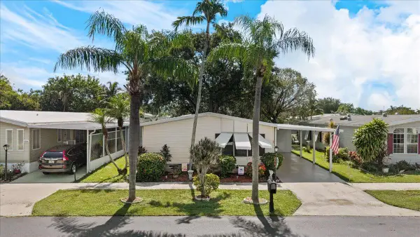 6578 NW 37th Avenue, Coconut Creek, FL 33073
