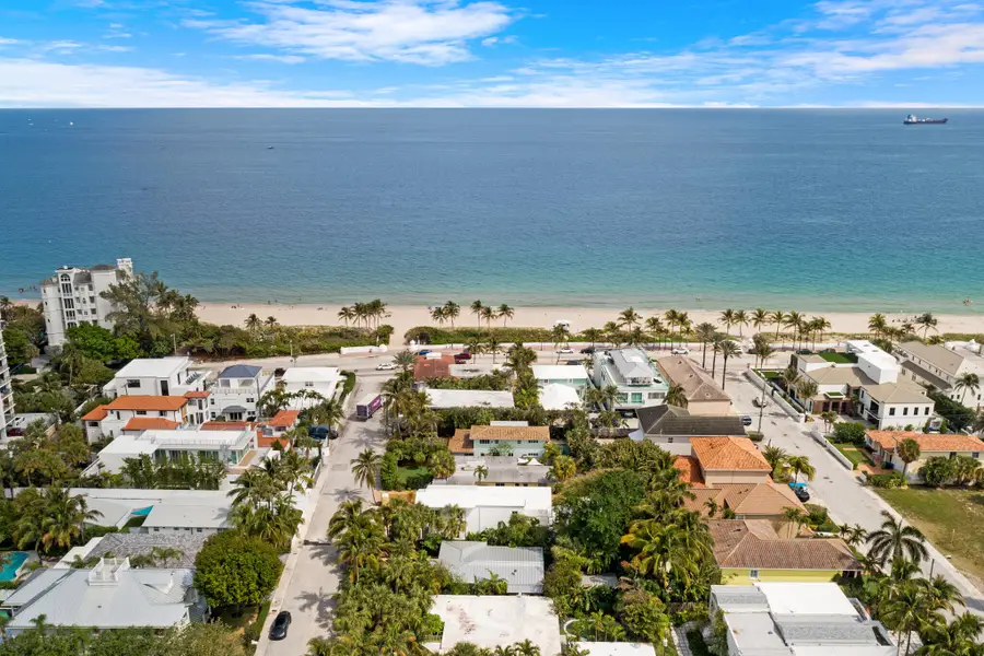 3319 NE 18th Street, Fort Lauderdale, FL 33305 - #3
