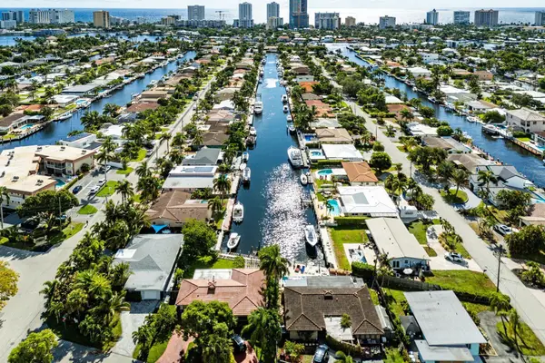 2200 SE 9th Street, Pompano Beach, FL 33062
