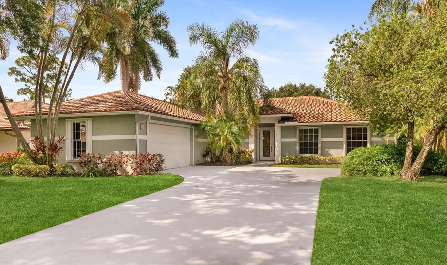 4 Glengary Road, Palm Beach Gardens, FL 33418 - #2
