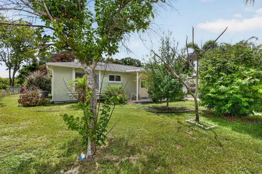 1334 SE Vestridge Lane, Port Saint Lucie, FL 34952 - #2