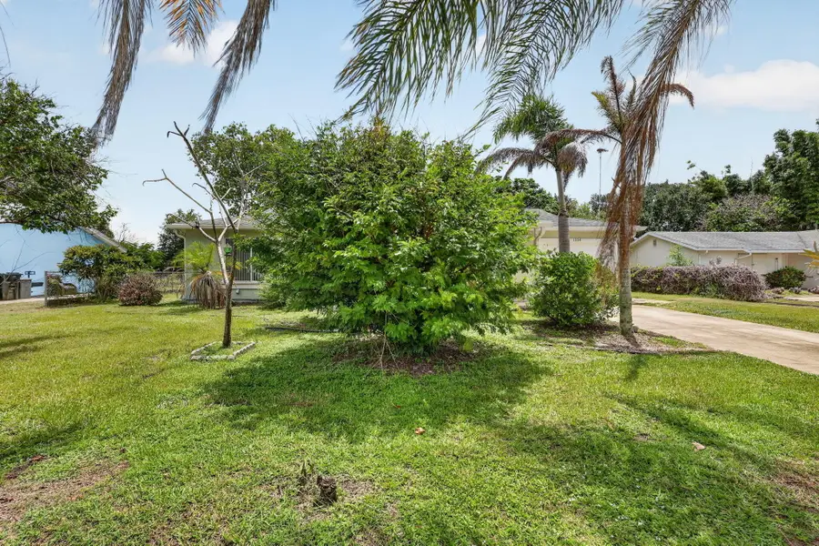 1334 SE Vestridge Lane, Port Saint Lucie, FL 34952 - #3