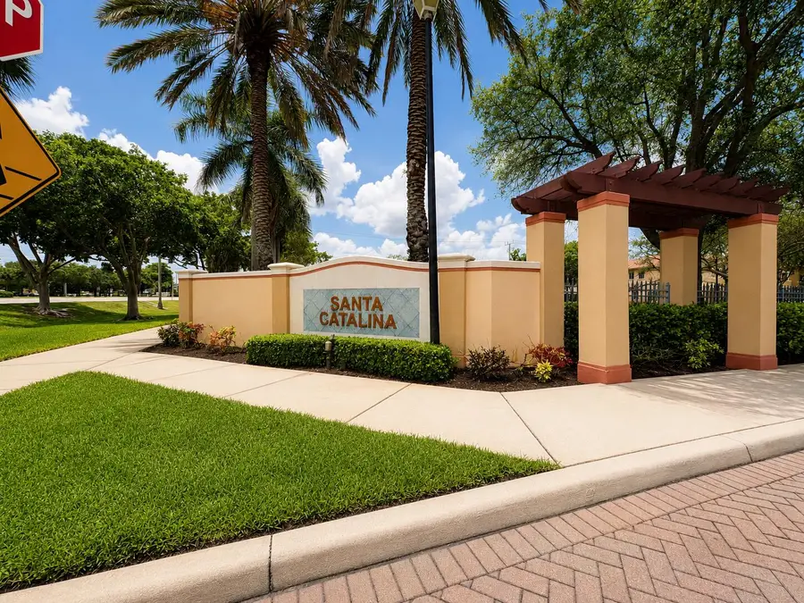 101 S Santa Catalina Circle #101, North Lauderdale, FL 33068 - #2