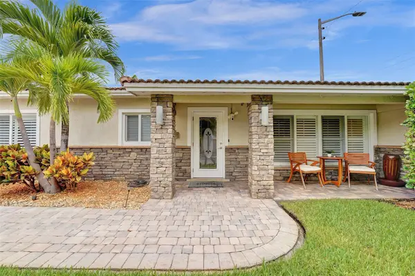 1245 NE 17th Way, Fort Lauderdale, FL 33304