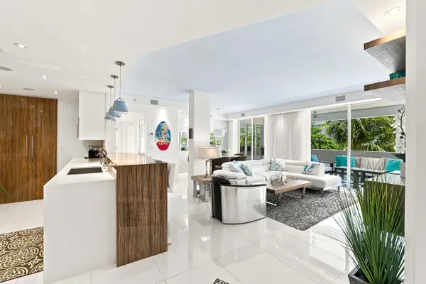 17100 N Bay Road #1401, Sunny Isles Beach, FL 33160