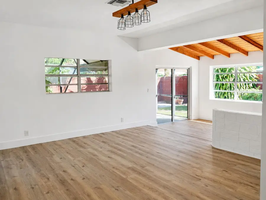 819 NE 2nd Court, Hallandale Beach, FL 33009 - #2