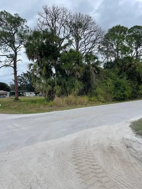 Xxx N 45, Fort Pierce, FL 34994