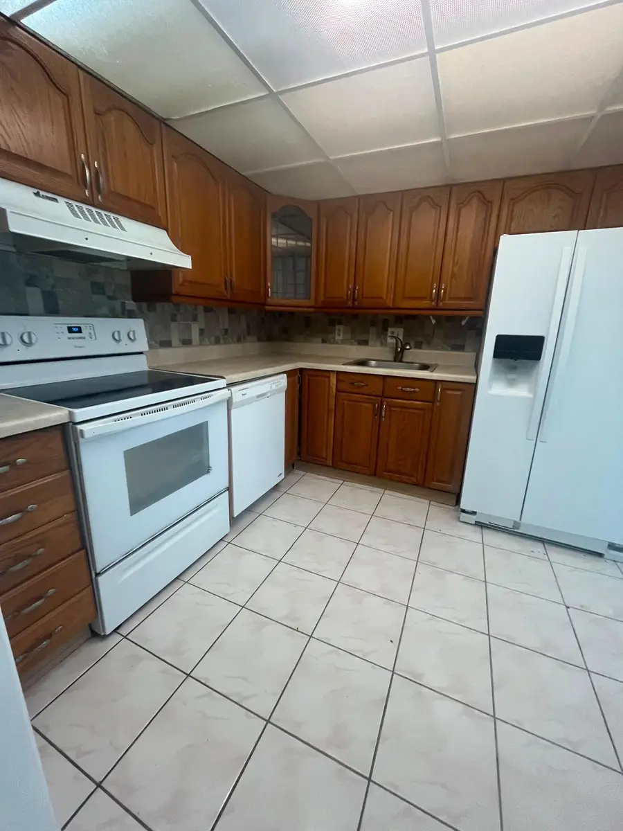 480 Executive Center Drive #2F, West Palm Beach, FL 33401 - #3
