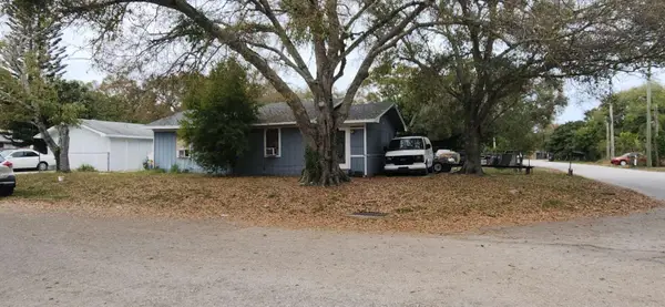 611 S 21st Street, Fort Pierce, FL 34950