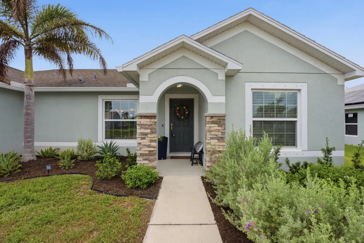 183 SW North Wakefield Circle, Port Saint Lucie, FL 34953 - #1