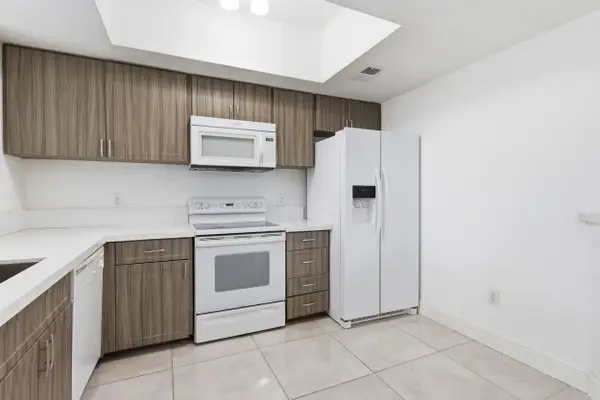 785 SW 148th Avenue #1402, Sunrise, FL 33325