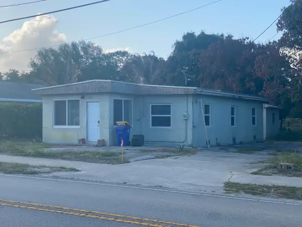 221 NW Baker Road, Stuart, FL 34994