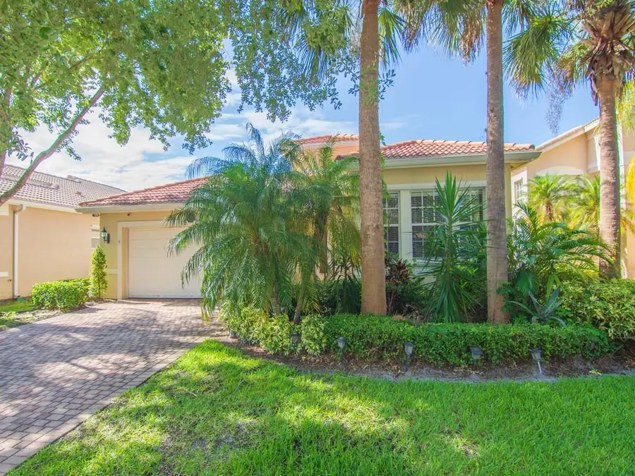 1929 Grey Falcon Circle Sw, Vero Beach, FL 32962 - #2