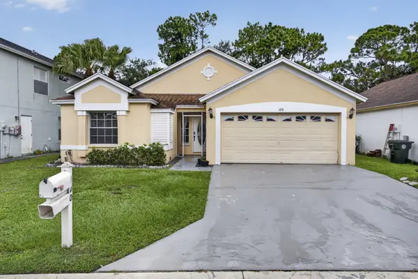 120 Paddock Lane, Greenacres, FL 33413