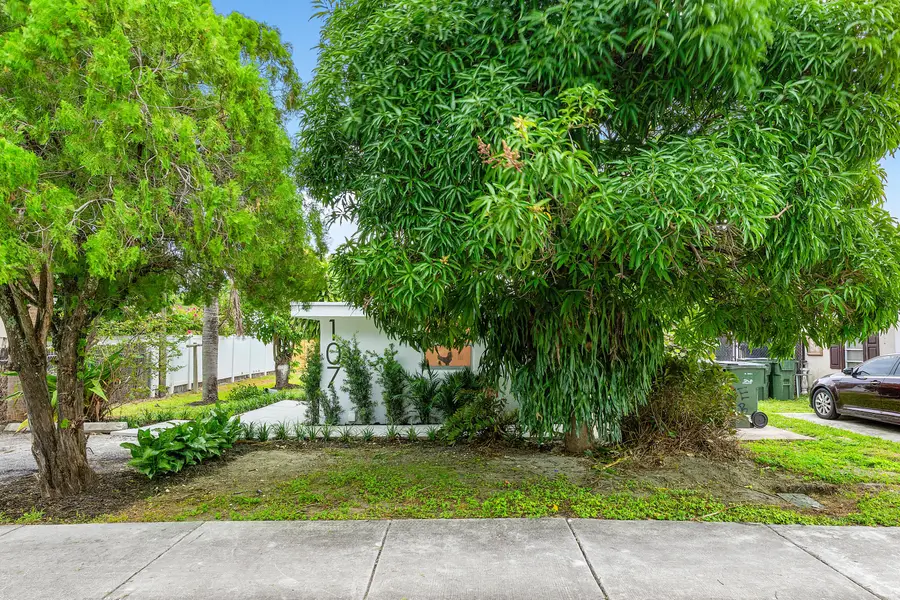107 SW 4th Avenue, Delray Beach, FL 33444 - #2