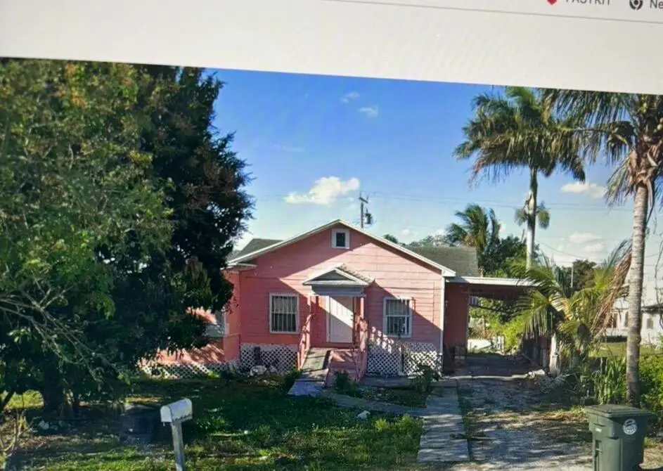 125 SW Avenue C, Belle Glade, FL 33430 - #1