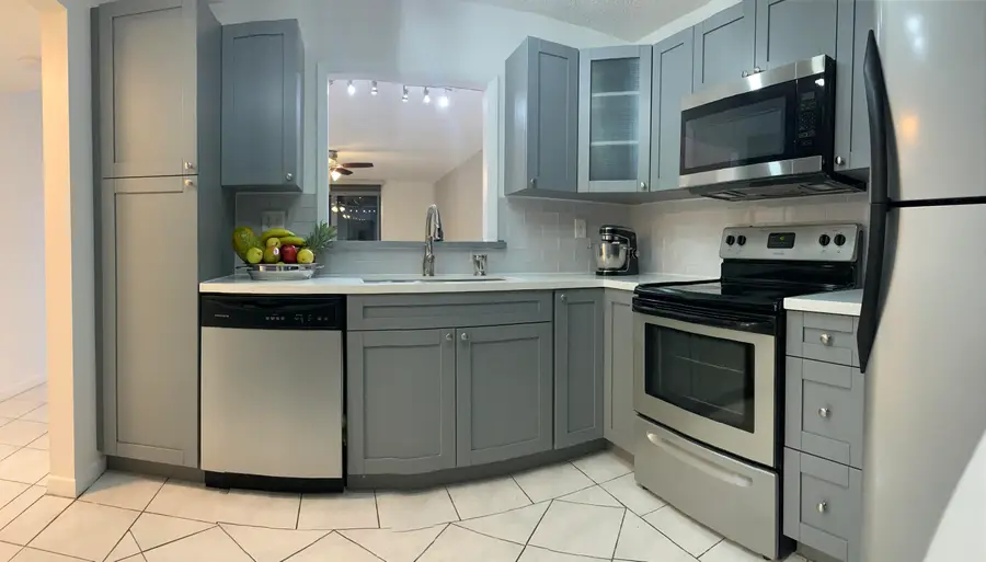 404 NW 68th Avenue #205, Plantation, FL 33317 - #3