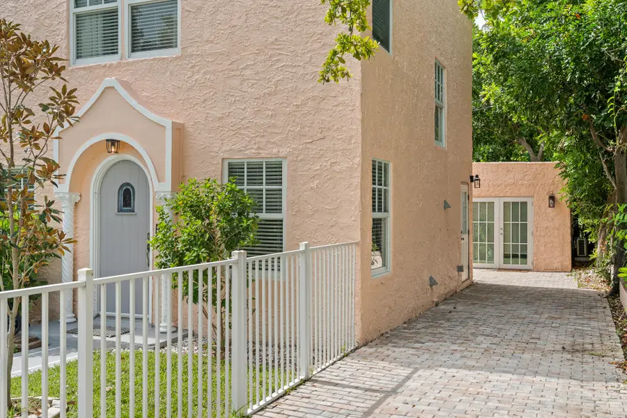 820 29th Street, West Palm Beach, FL 33407 - #3