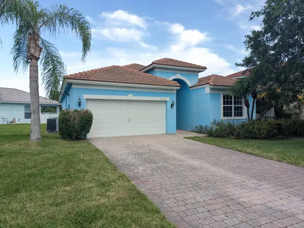 2119 NW Marsh Rabbit Lane, Jensen Beach, FL 34957