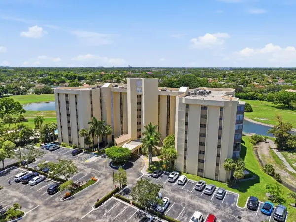 7900 Radice Court #202, Lauderhill, FL 33319