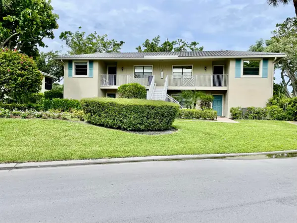 1 Westgate Lane #1B, Boynton Beach, FL 33436