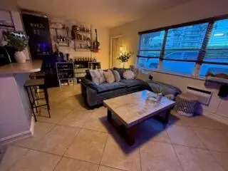 2713 NE 33rd Avenue #1-2, Fort Lauderdale, FL 33308