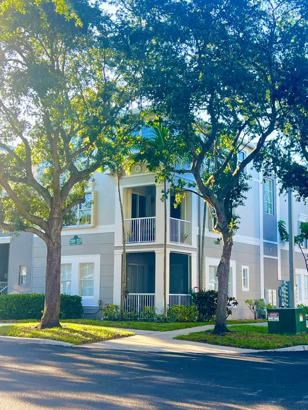 2116 Shoma Drive #Unit 2116, Royal Palm Beach, FL 33414