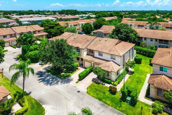 6757 Via Regina, Boca Raton, FL 33433