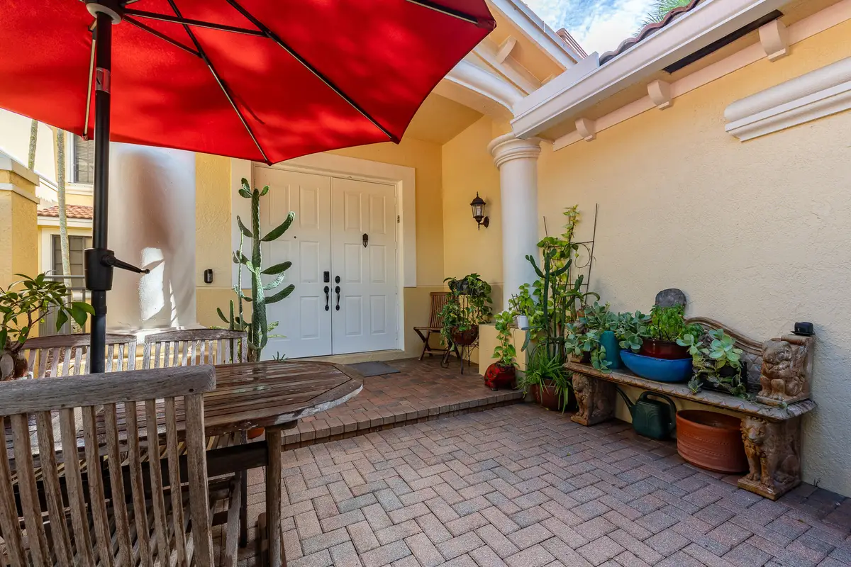 1639 Passion Vine Circle #16-4, Weston, FL 33326 - #1